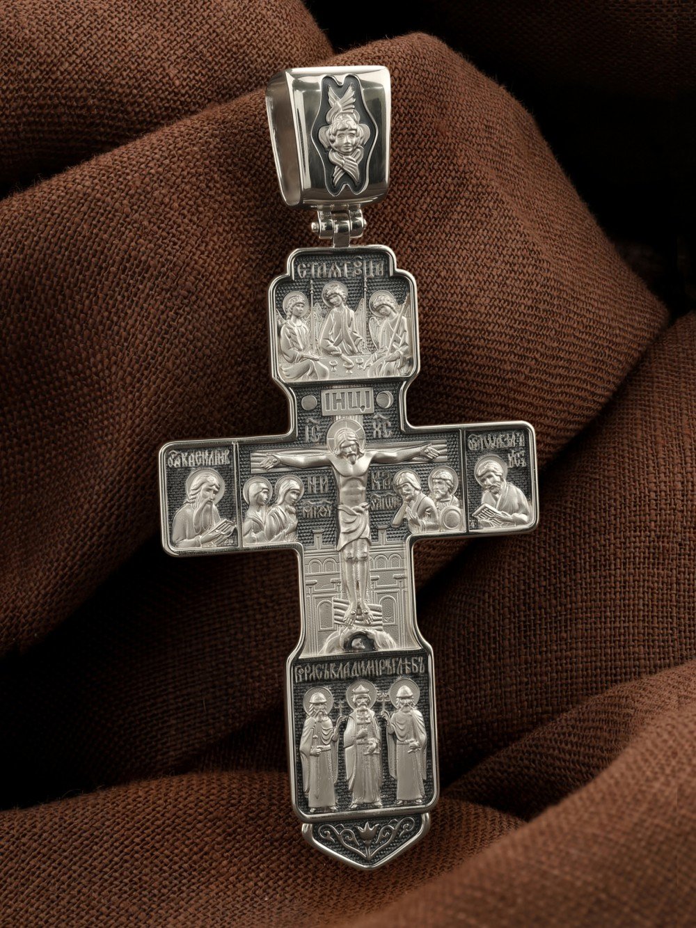 Крест из белого золота