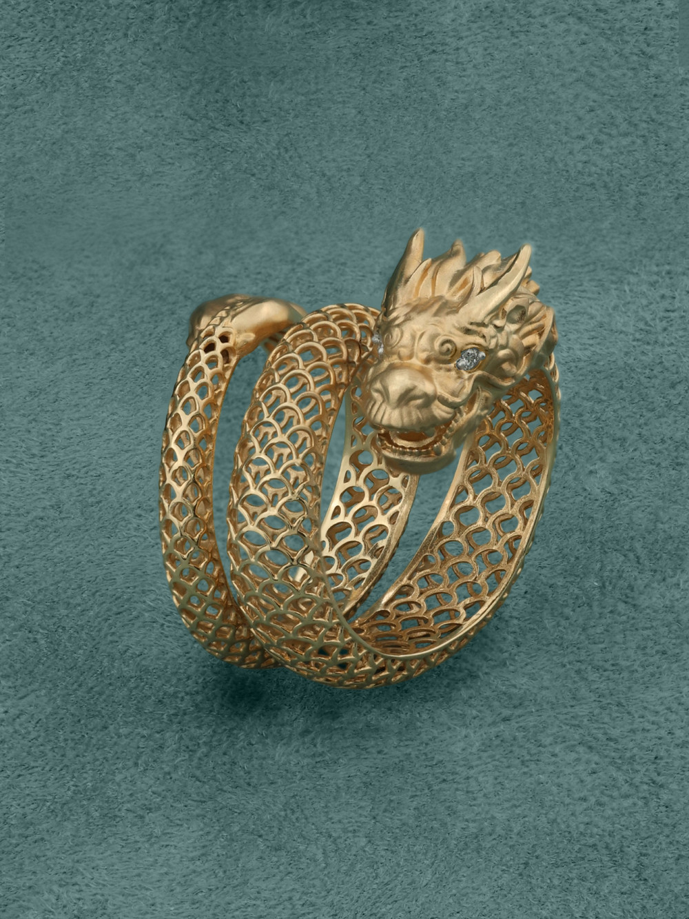 Кольцо из золота c бриллиантами