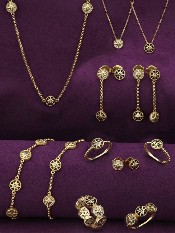 Браслет из лимонного золота c бриллиантами, ониксом и перламутром