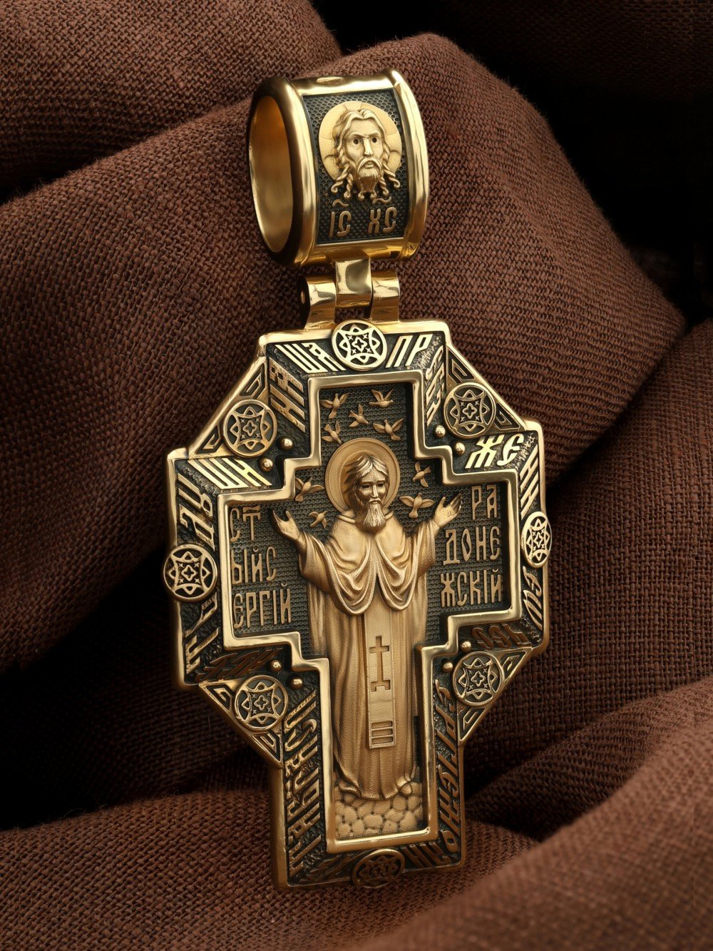 Крест из лимонного золота