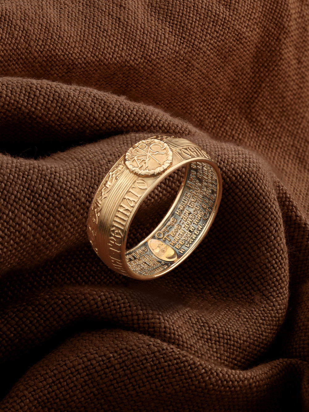 Кольцо из золота