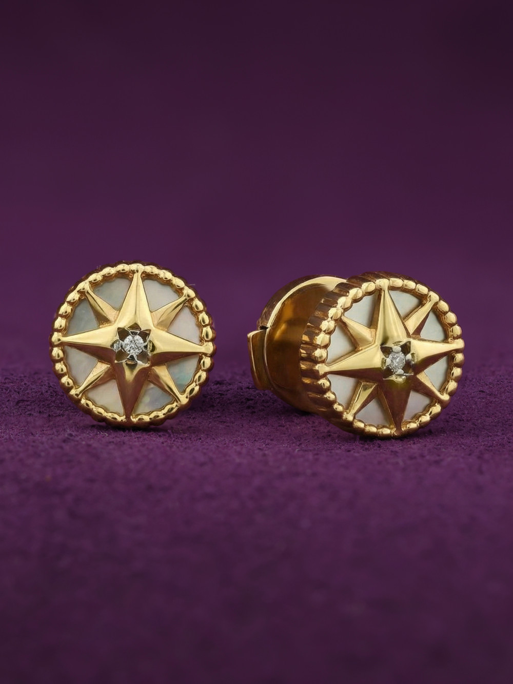 Серьги из лимонного золота c бриллиантами и перламутром