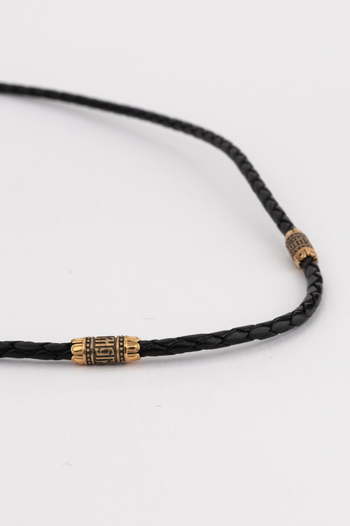 Шнурок кожаный из золота c кожаным шнурком