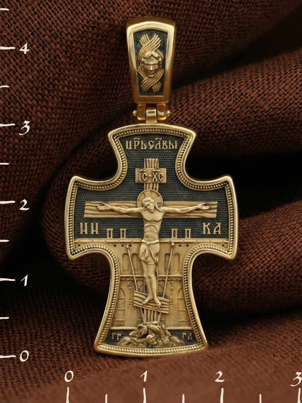 Крест из лимонного золота