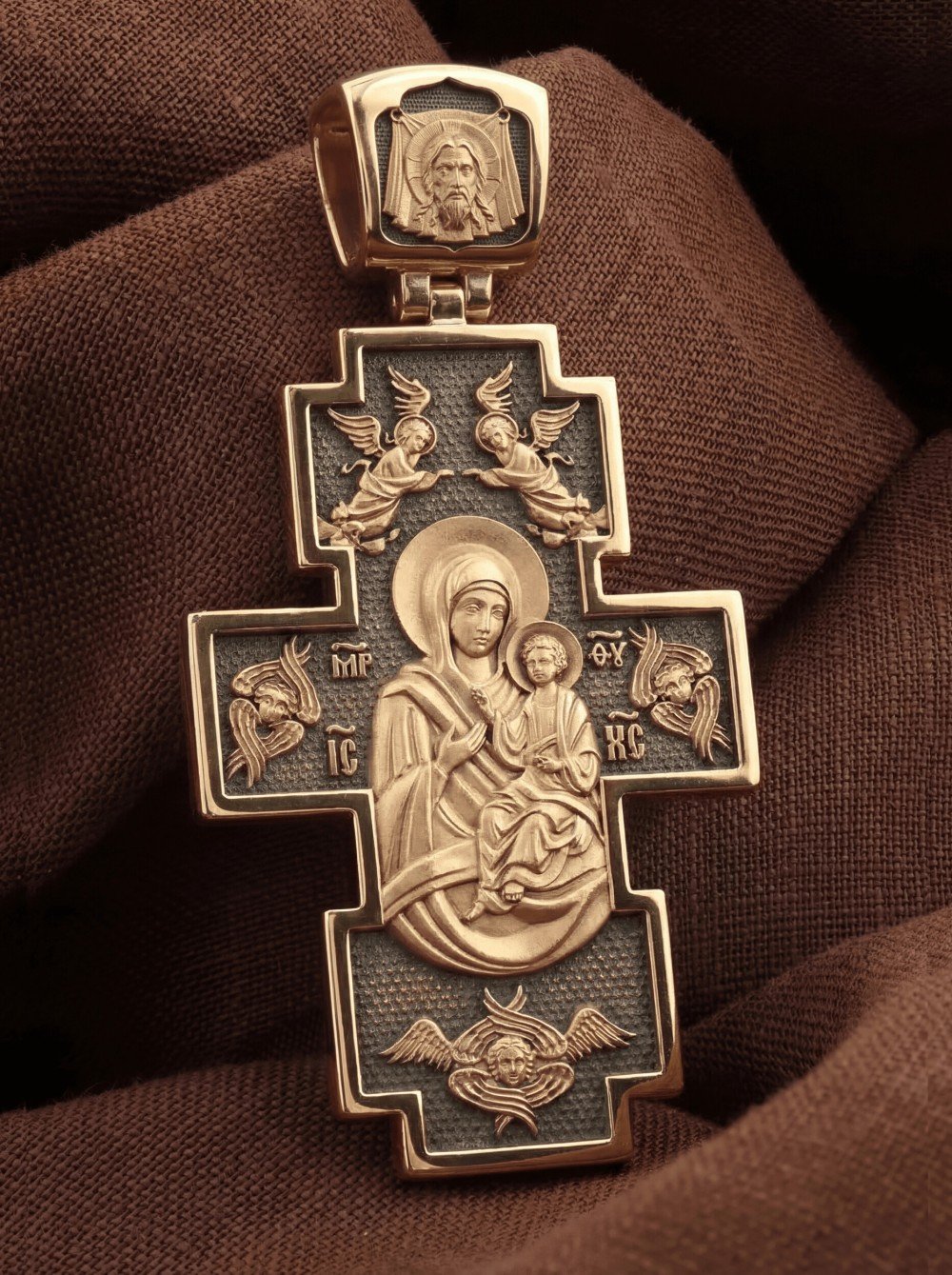 Крест из золота