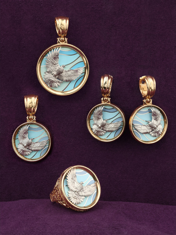 Кольцо из золота c эмаль