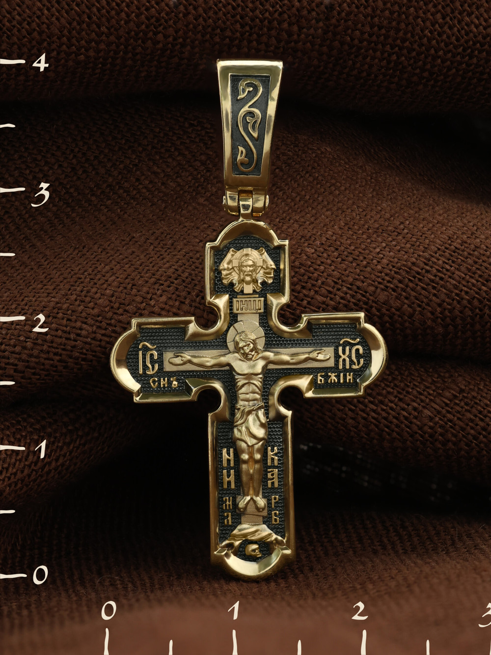 Крест из лимонного золота