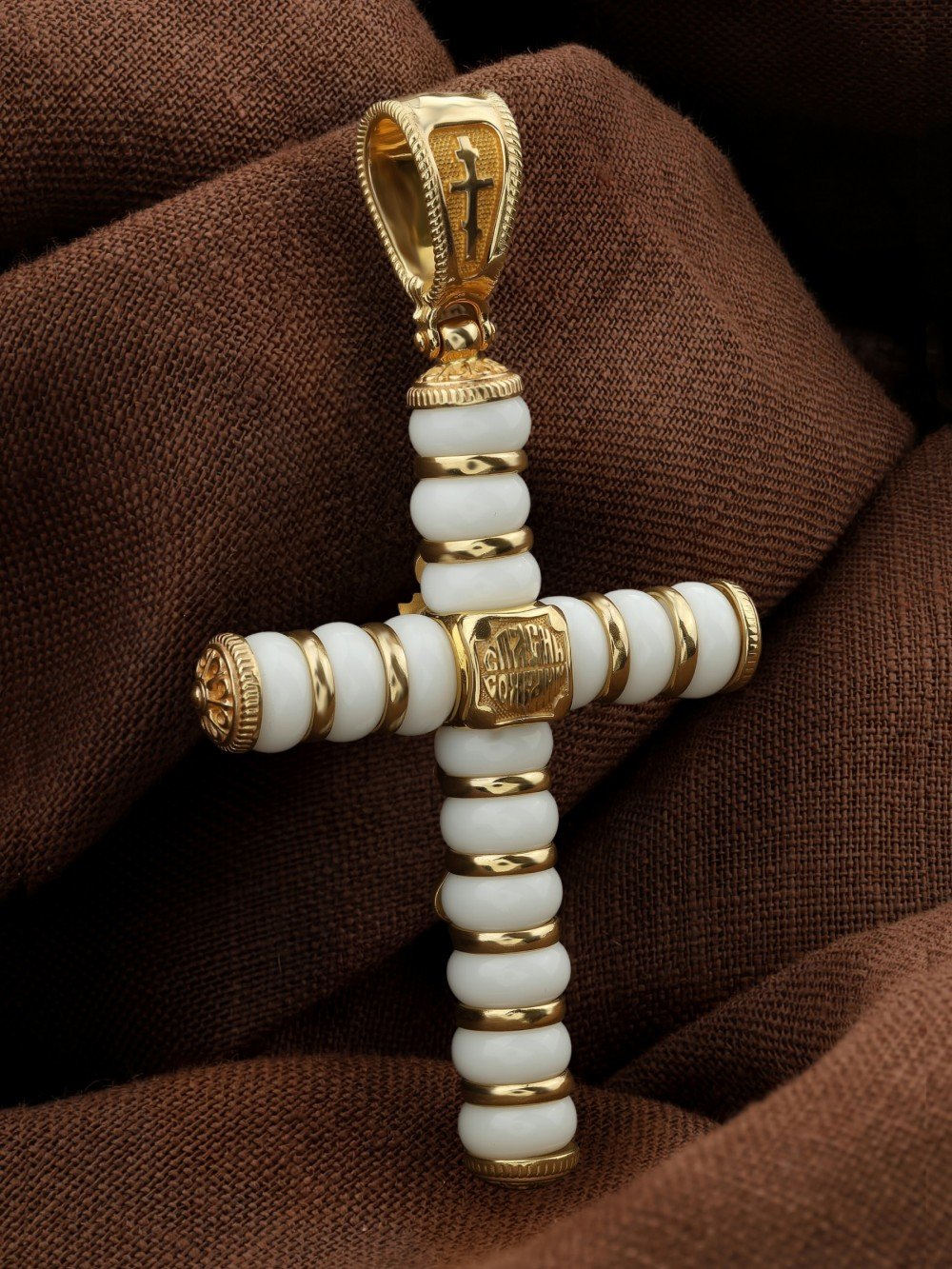 Крест из лимонного золота c агатом