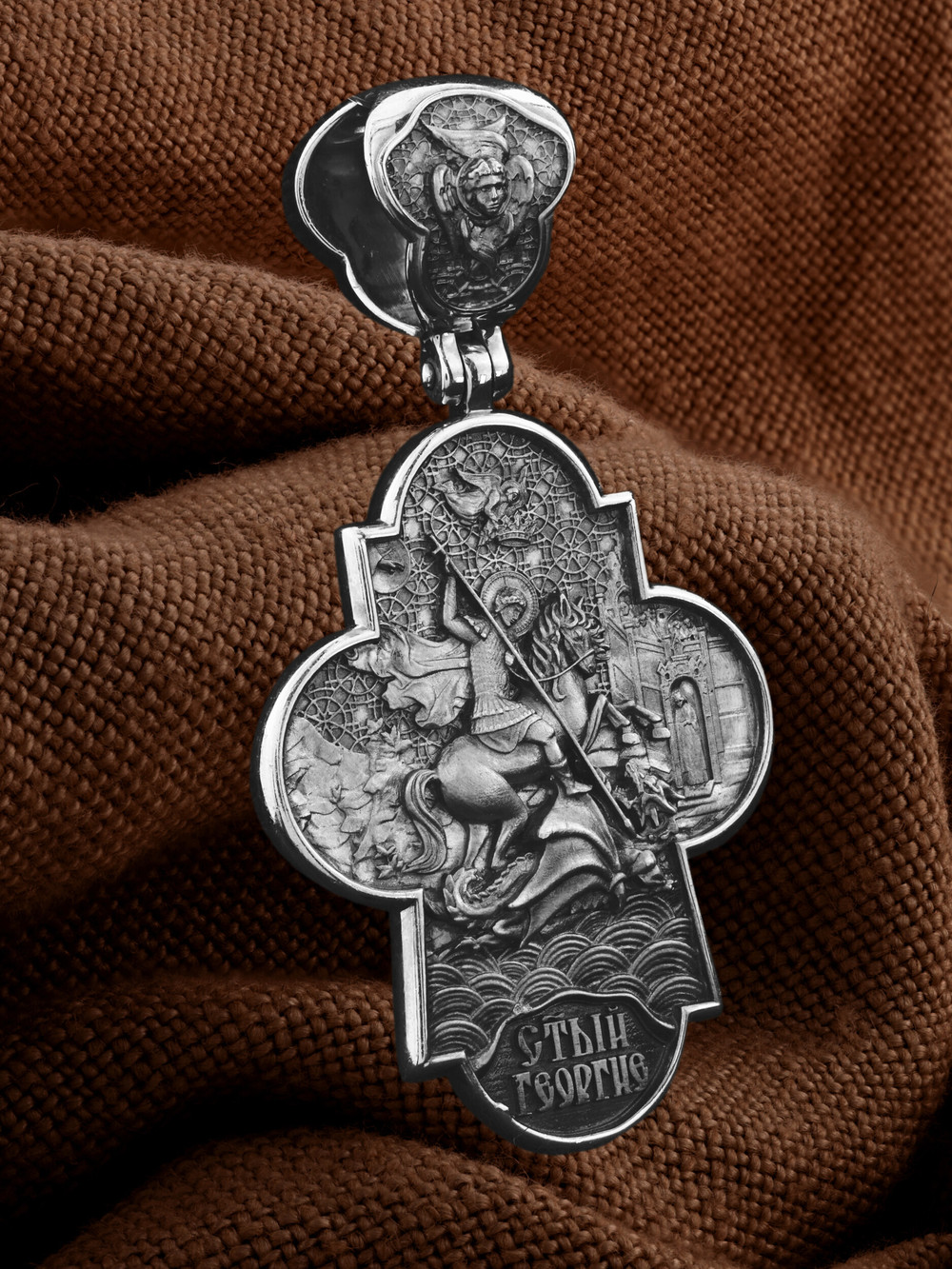 Крест из белого золота