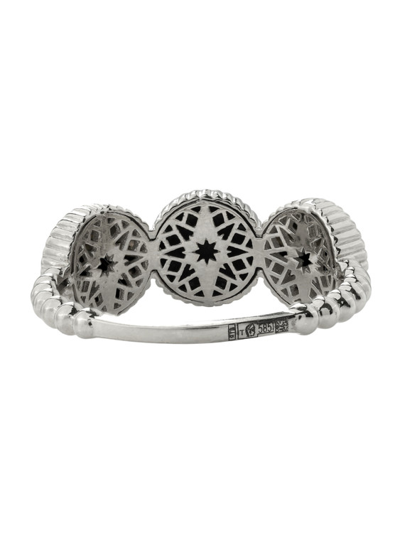 Кольцо из белого золота c бриллиантами и ониксом