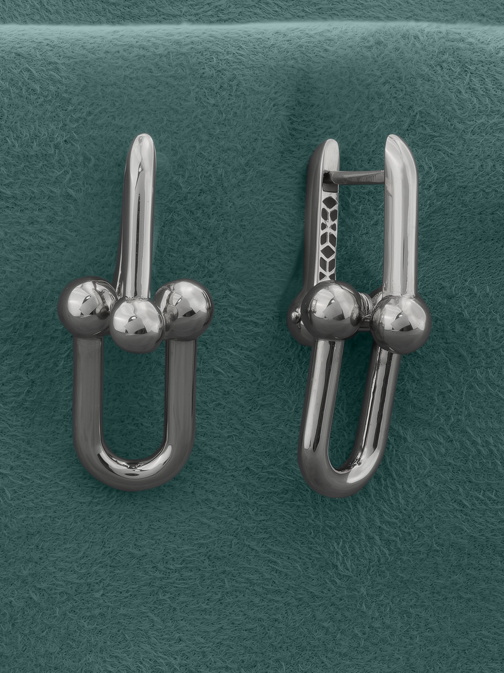 Серьги из белого золота