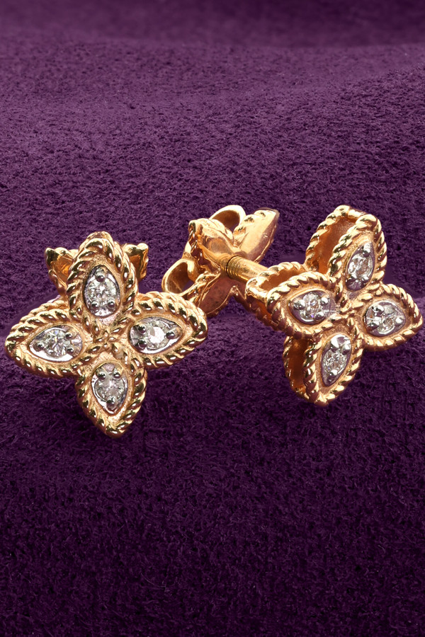 Серьги из золота c бриллиантами