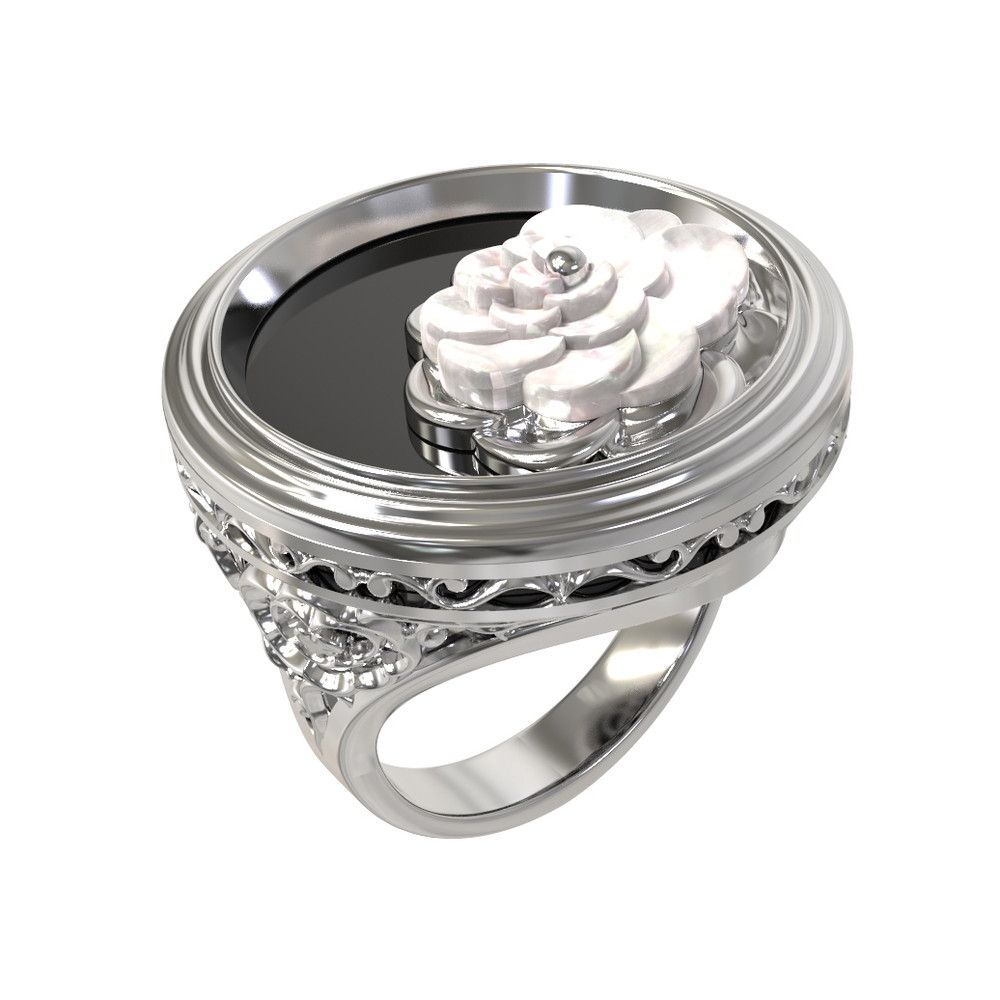 Кольцо из белого золота c ониксом и перламутром