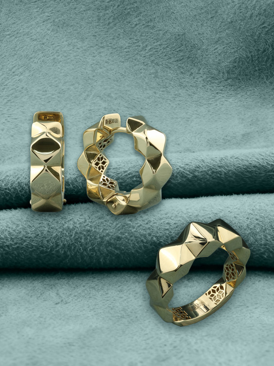 Серьги из лимонного золота