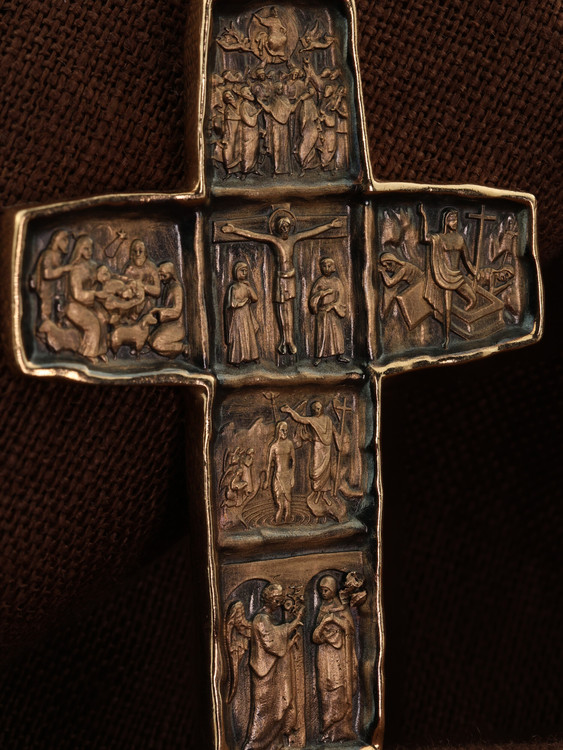 Крест из золота