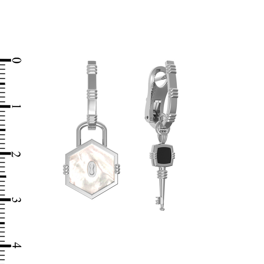 Серьги из белого золота c ониксом и перламутром