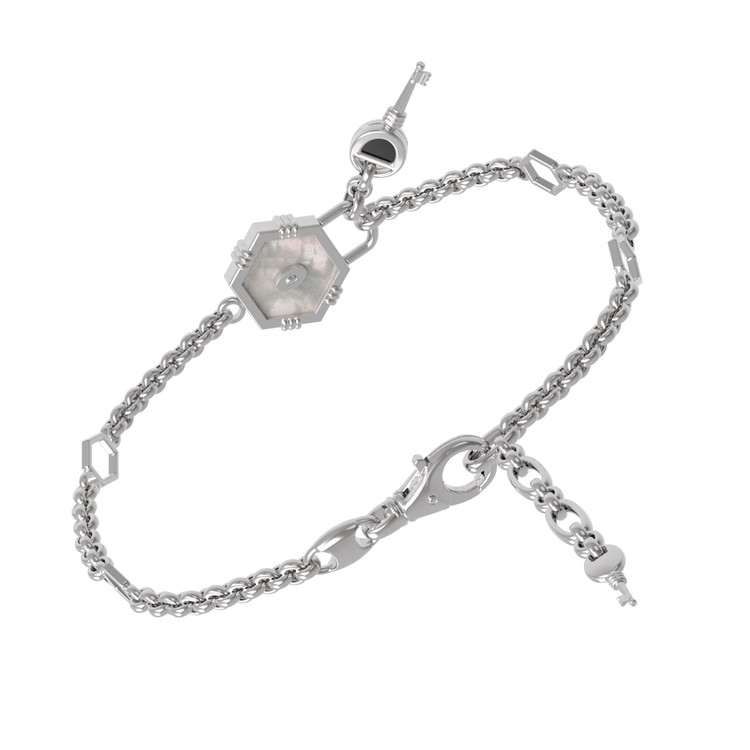 Браслет из белого золота c ониксом и перламутром