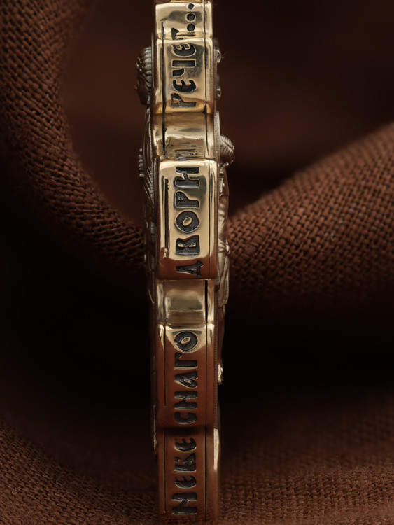 Крест из золота