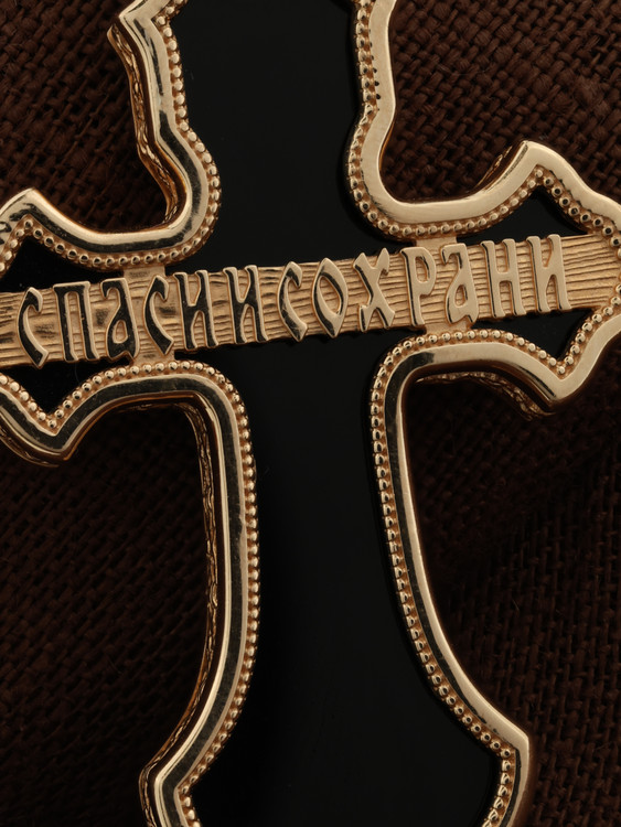 Крест из золота c ониксом