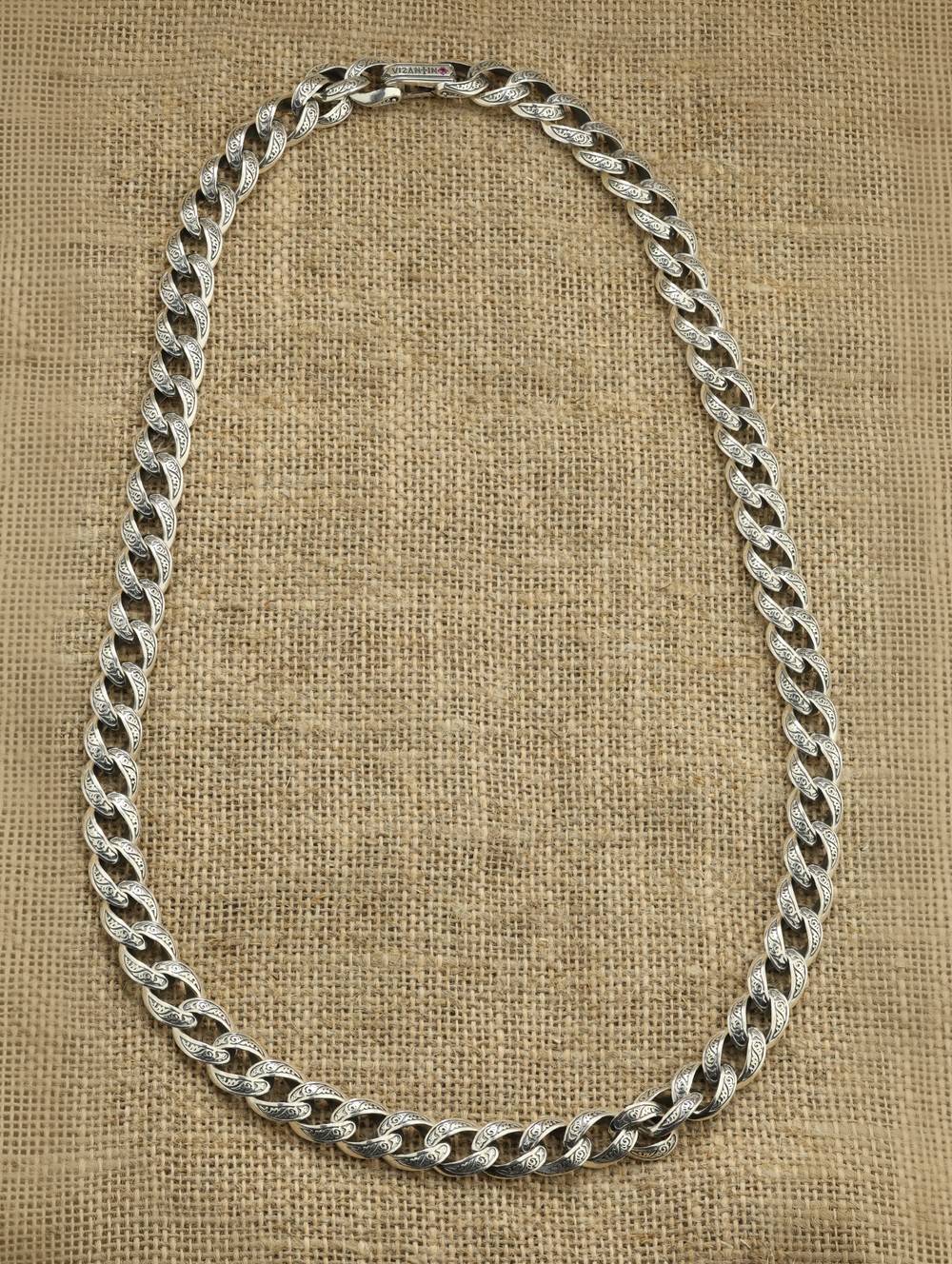 Цепь из серебра c рубином