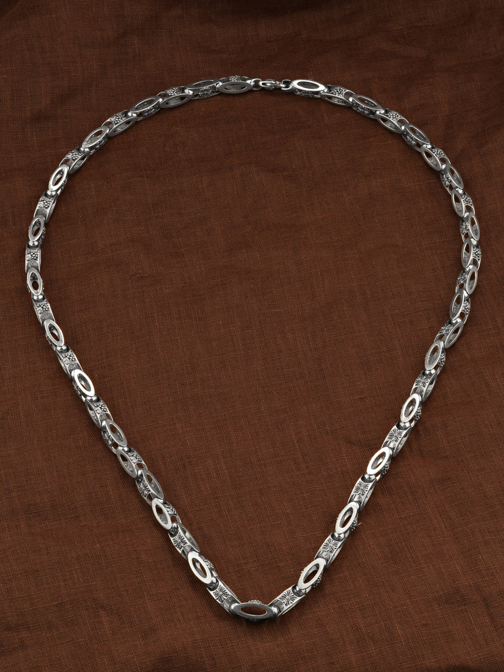 Цепь из белого золота