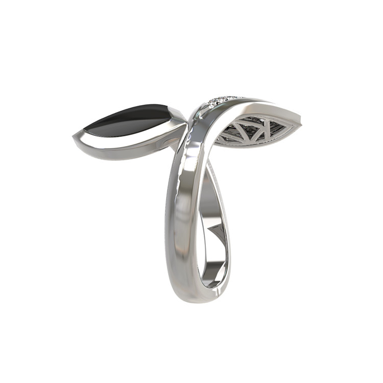 Кольцо из белого золота c бриллиантами и ониксом