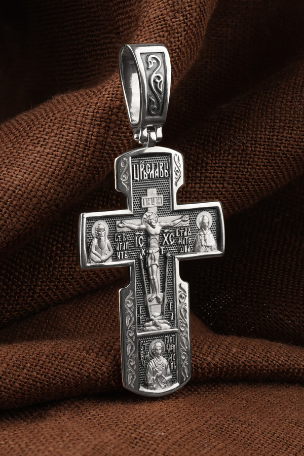 Крест из белого золота