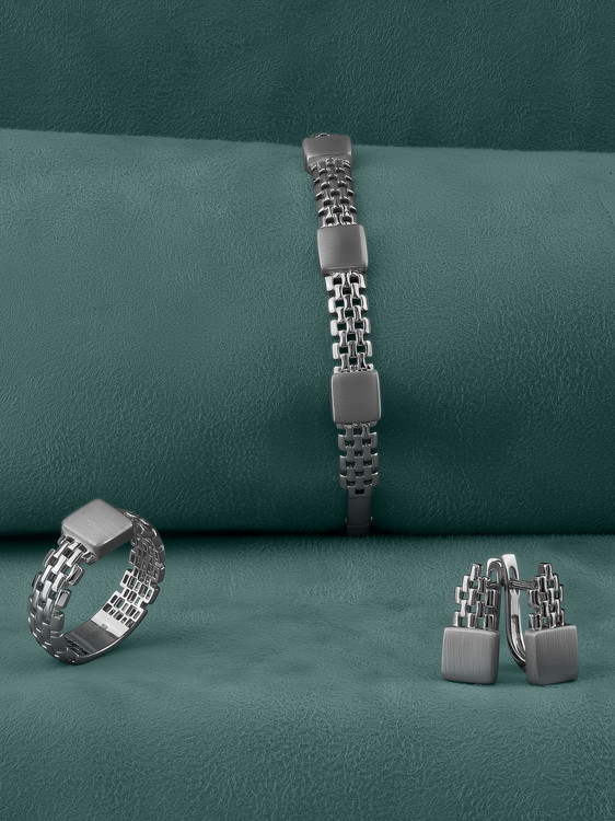 Кольцо из белого золота