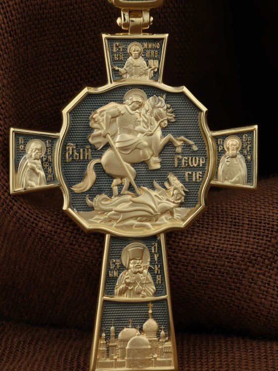 Крест из лимонного золота