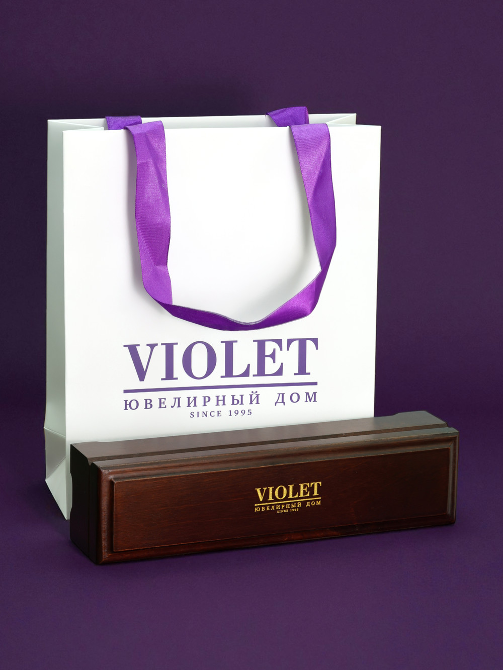 Браслет из белого золота c ониксом