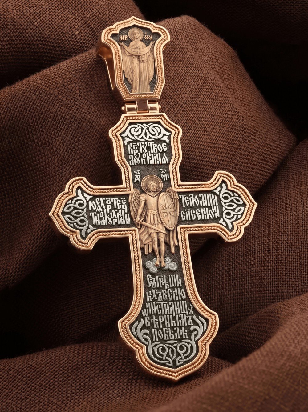 Крест из золота
