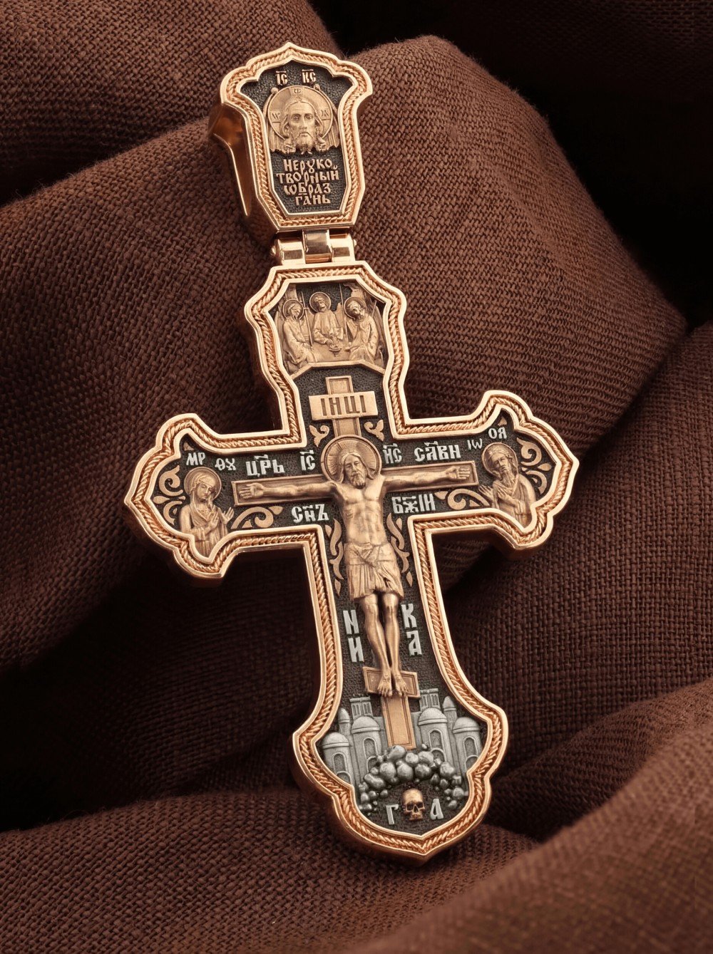 Крест из золота