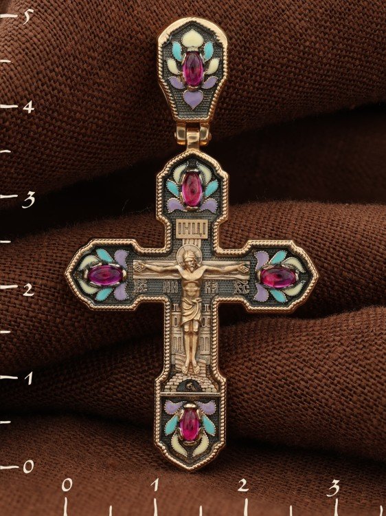 Крест из золота c эмаль и рубином