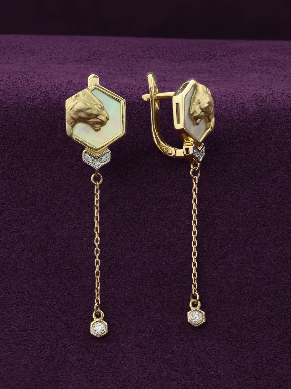 Серьги из лимонного золота c бриллиантами и перламутром