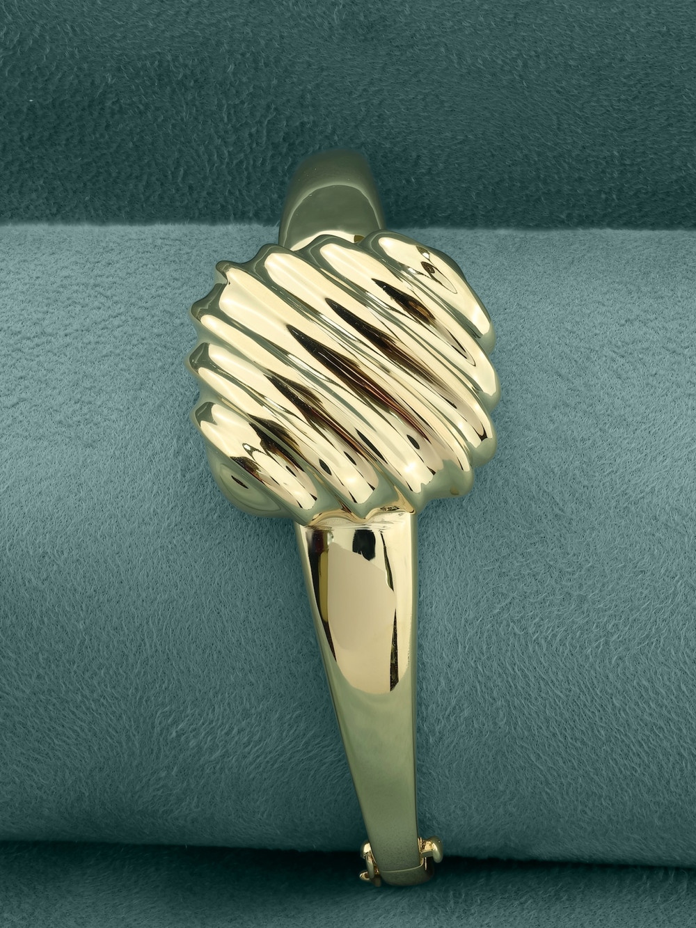 Браслет из лимонного золота