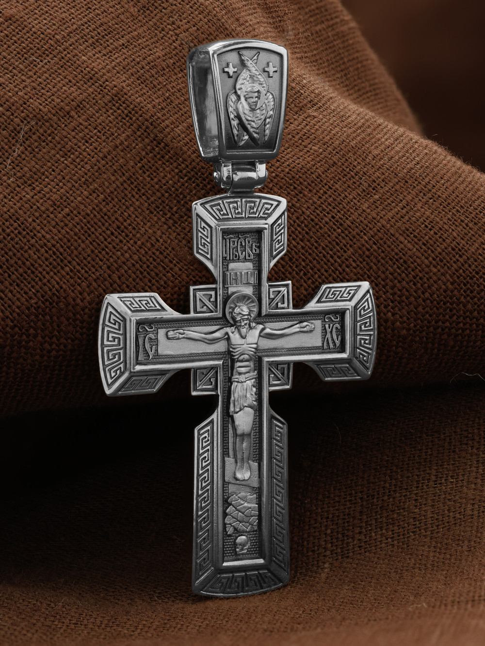 Крест из белого золота