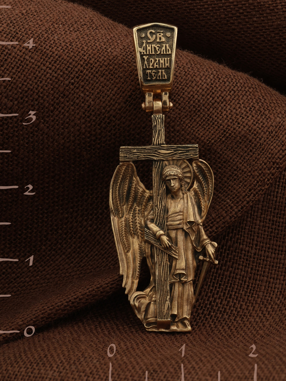 Крест из золота