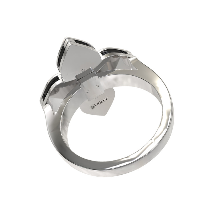 Кольцо из белого золота c бриллиантами и ониксом