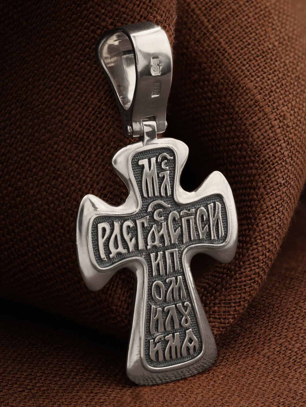 Крест из белого золота