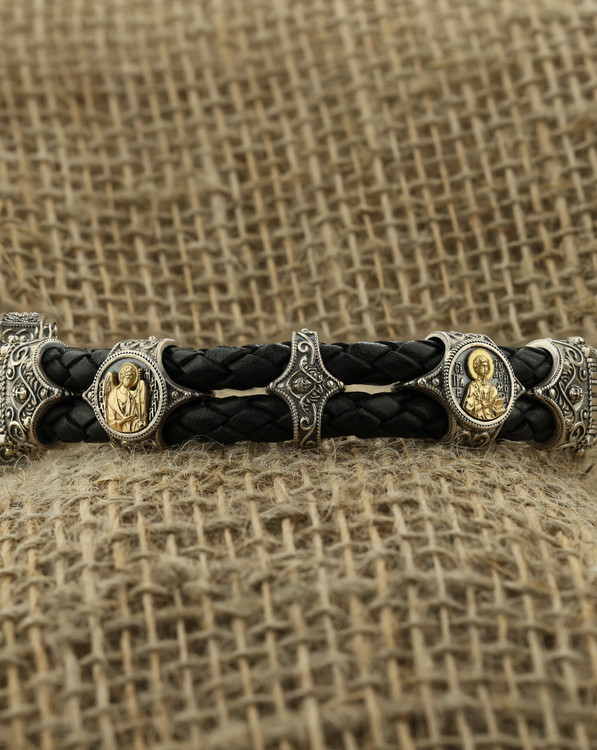 Браслет из серебра и золота c кожаным шнурком