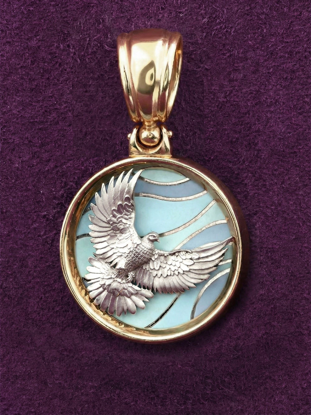 Подвеска из золота c эмаль