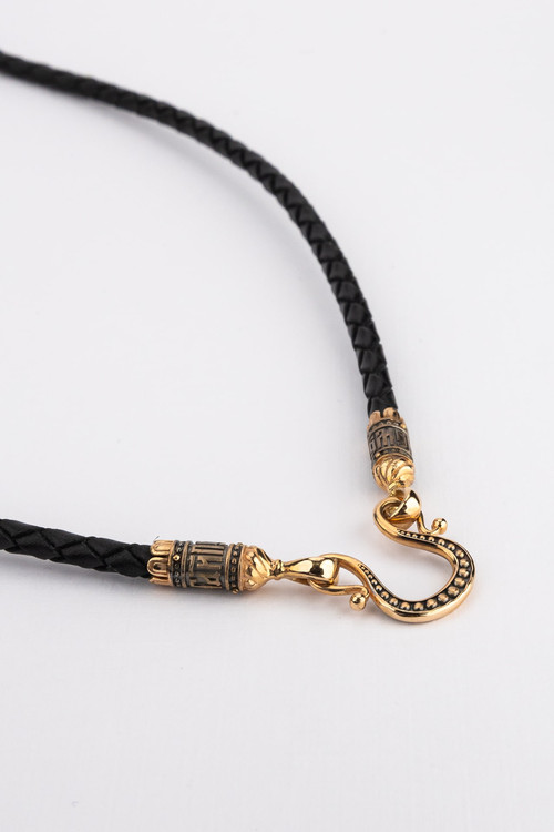 Шнурок кожаный из золота c кожаным шнурком