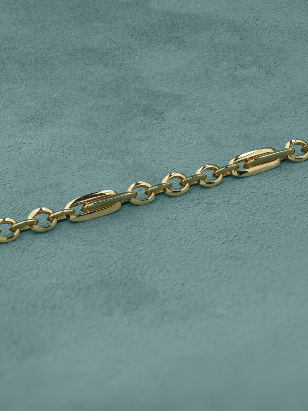 Браслет из лимонного золота