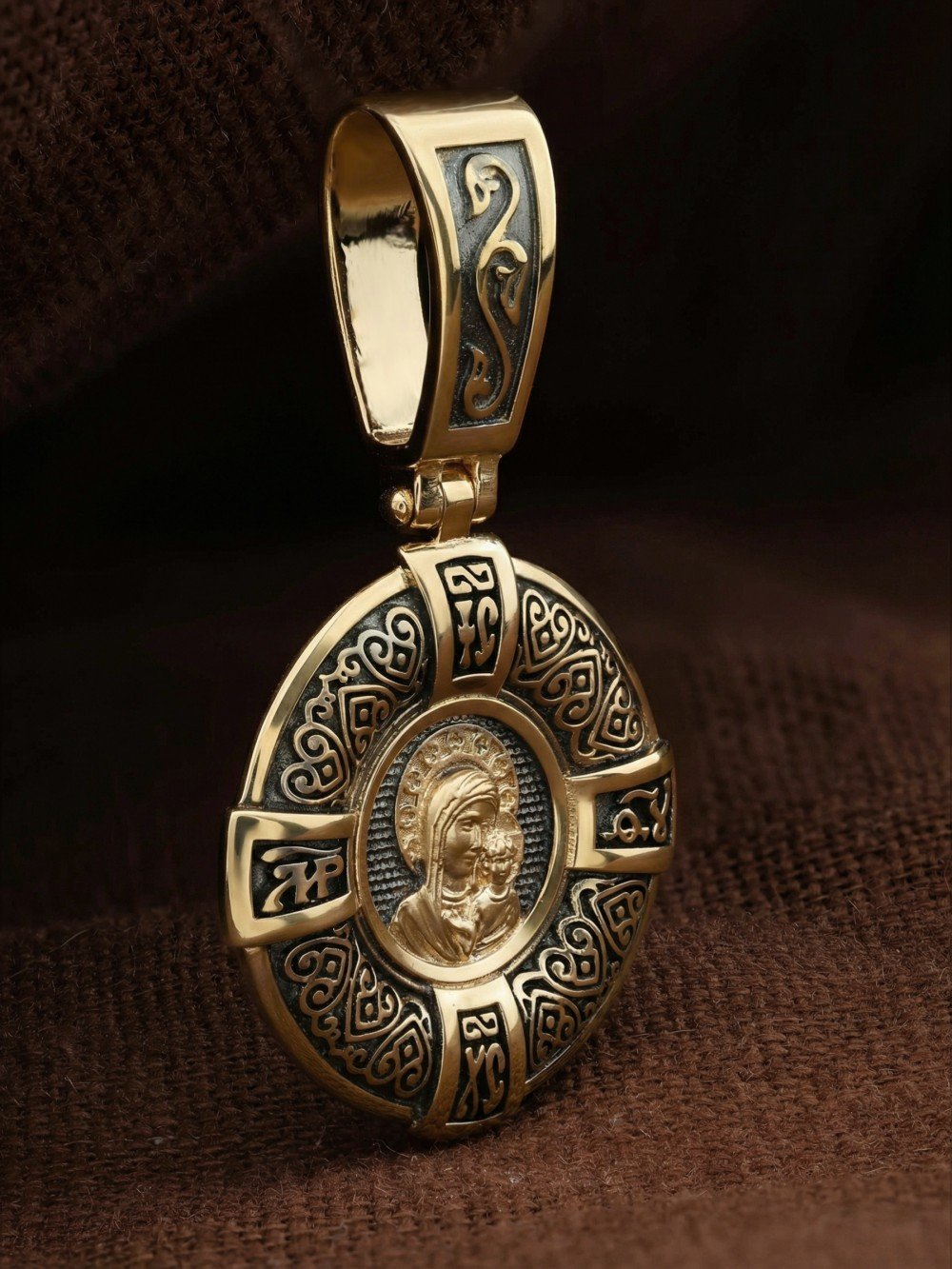 Образок из лимонного золота