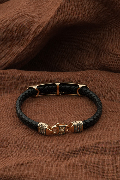 Браслет из золота c шнурком