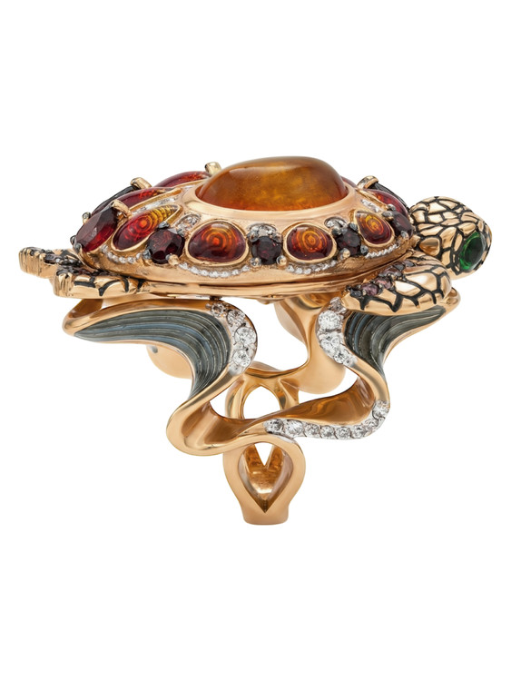 Кольцо из золота c эмалью, фианитом, гранатом и янтарём