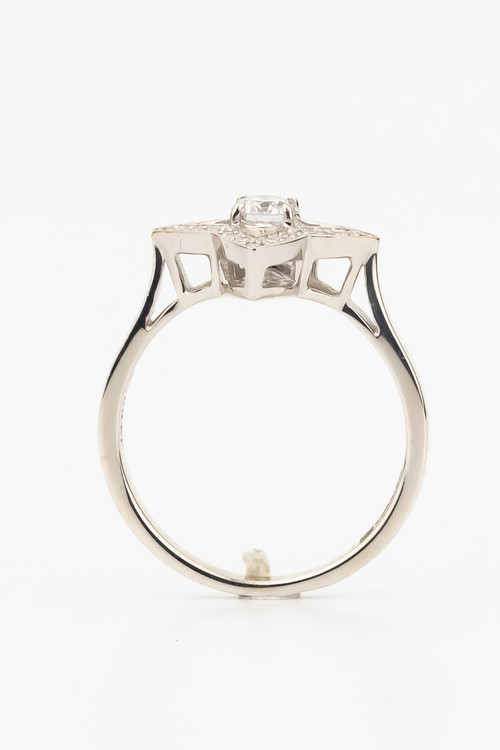 Кольцо из белого золота c бриллиантами