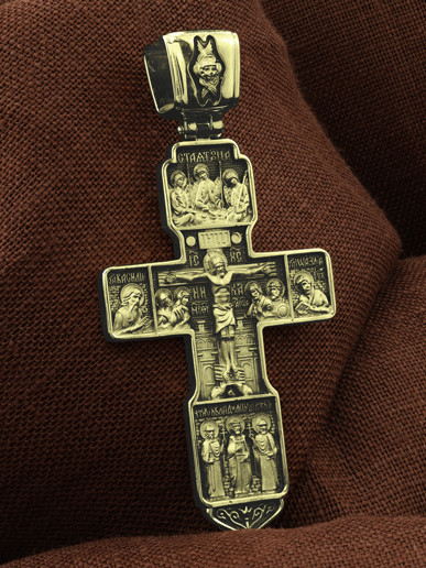 Крест из лимонного золота