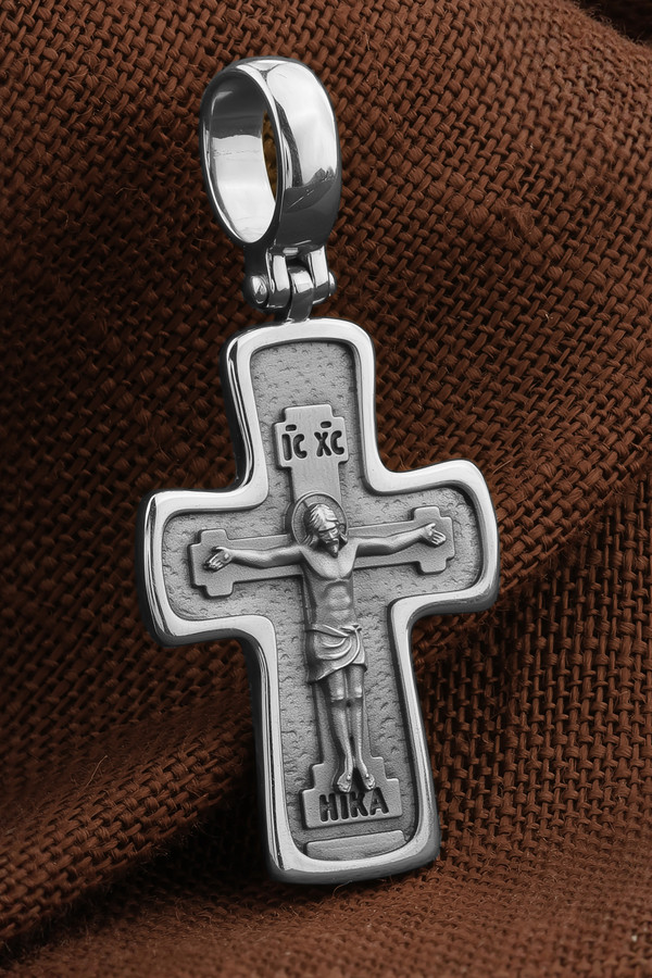 Крест из белого золота