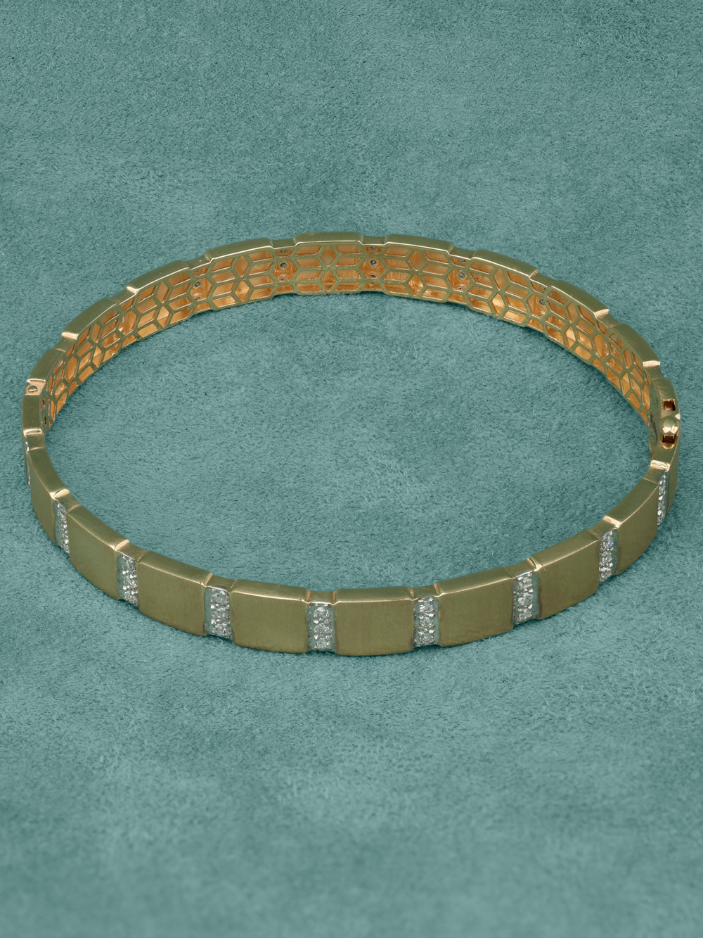 Браслет из золота c бриллиантами